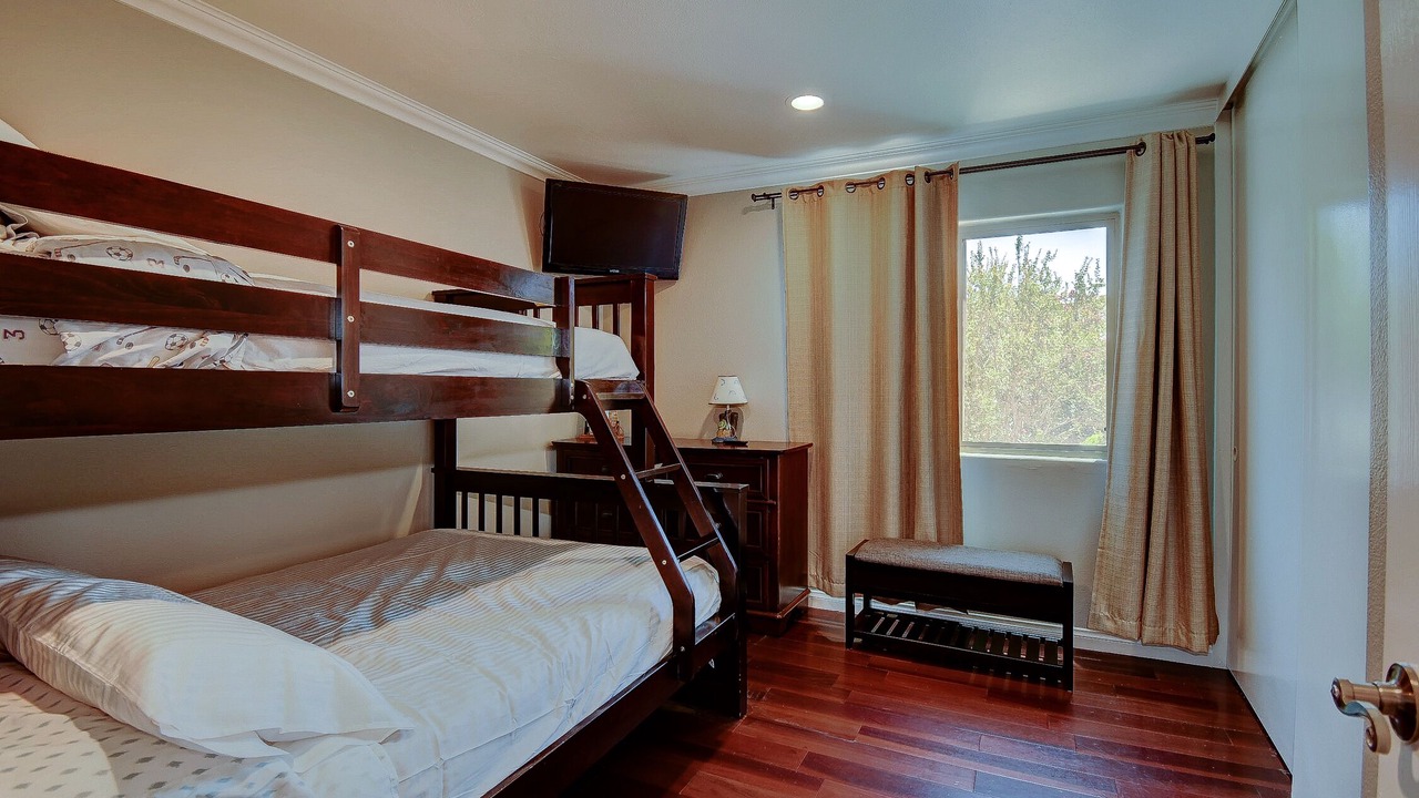 Photo of Bedroom in Hermosa Village