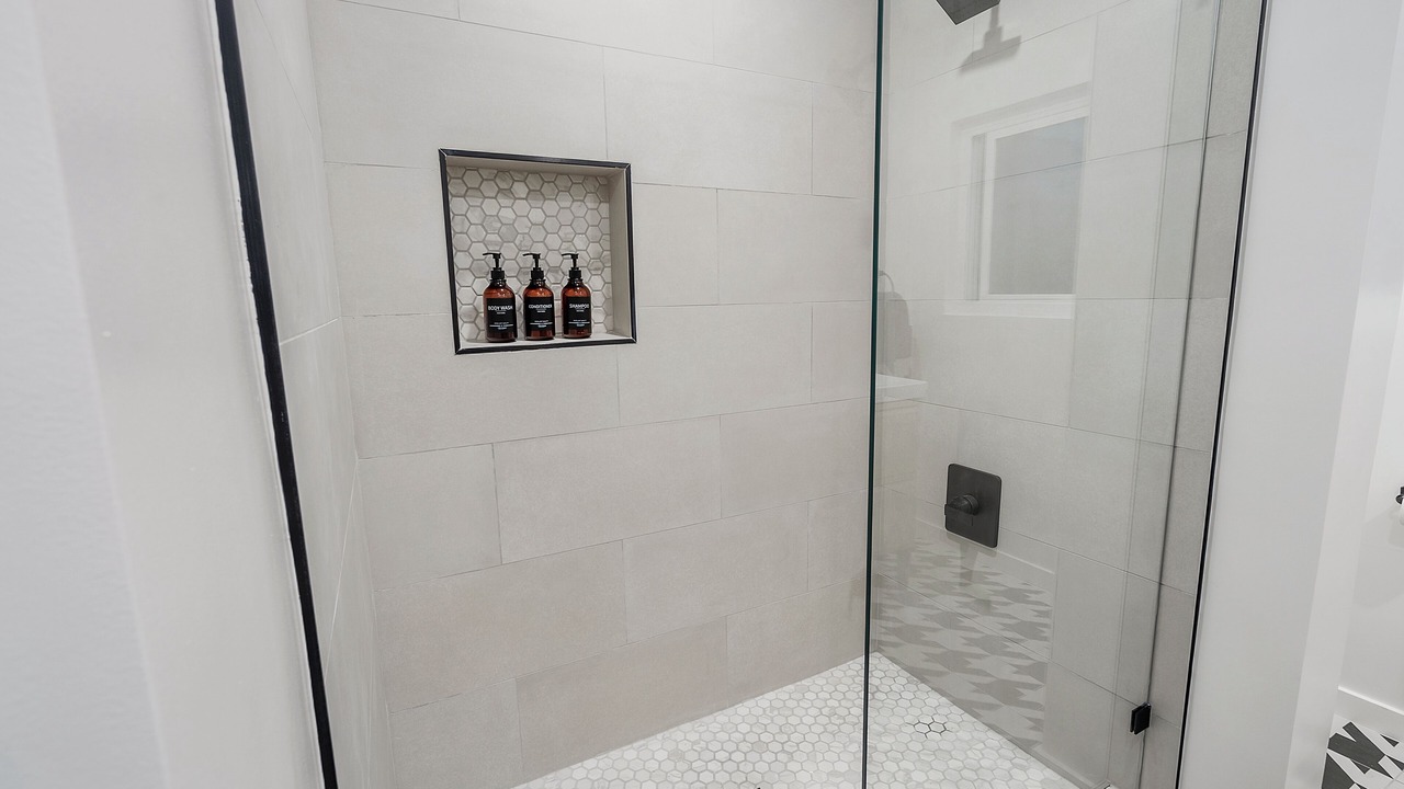 Photo of Bathroom in Downtown Los Angeles