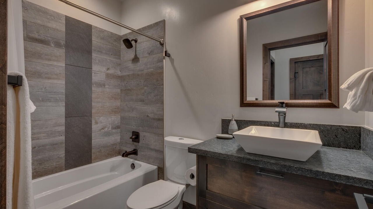 Photo of Bathroom in Angora Highlands