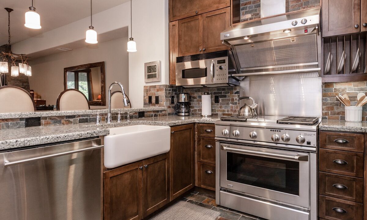Photo of Kitchen in Woodwinds