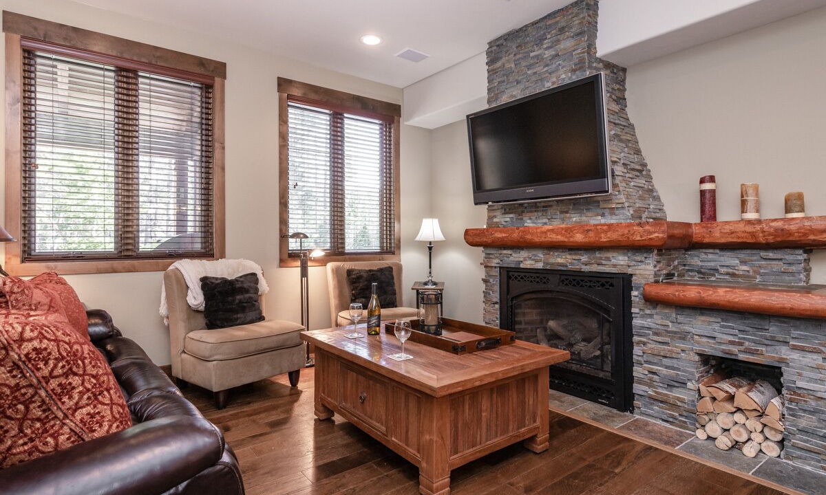 Photo of Livingroom in Woodwinds