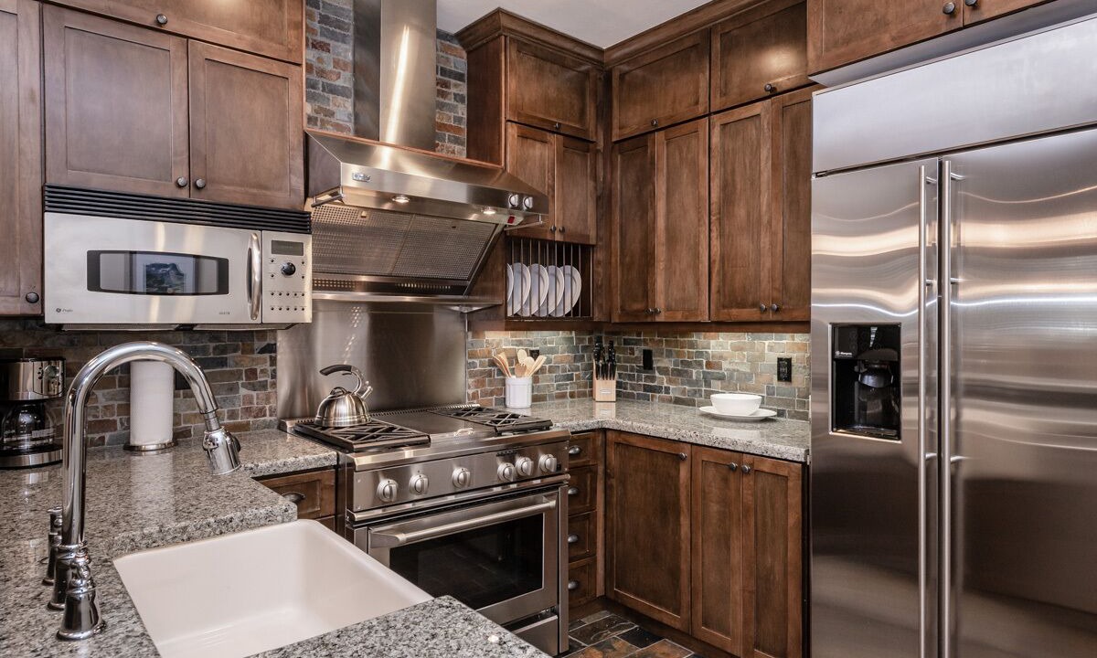Photo of Kitchen in Woodwinds