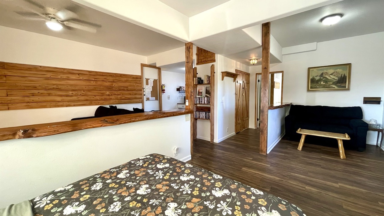 Photo of Bedroom in Ahwahnee