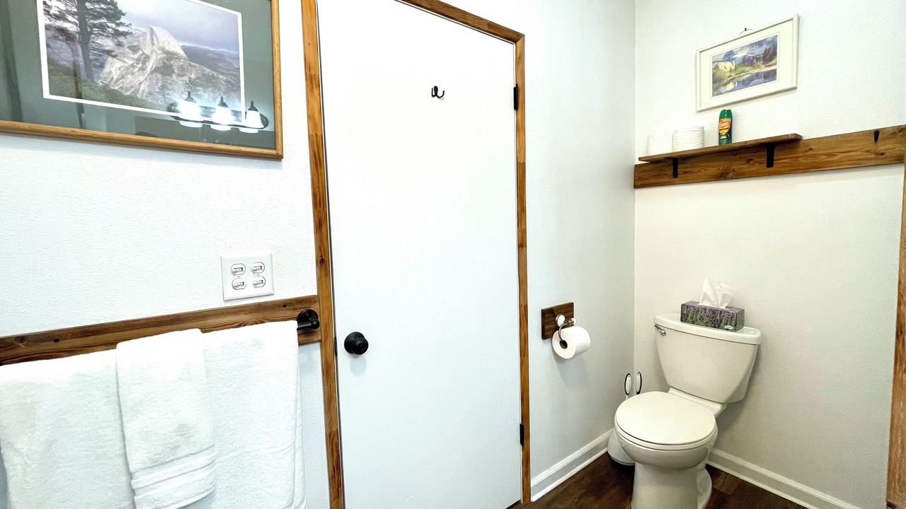 Photo of Bathroom in Ahwahnee