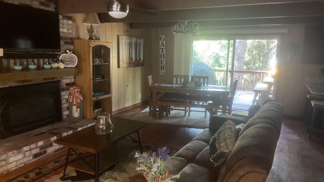 Photo of Livingroom in Mi-Wuk Village
