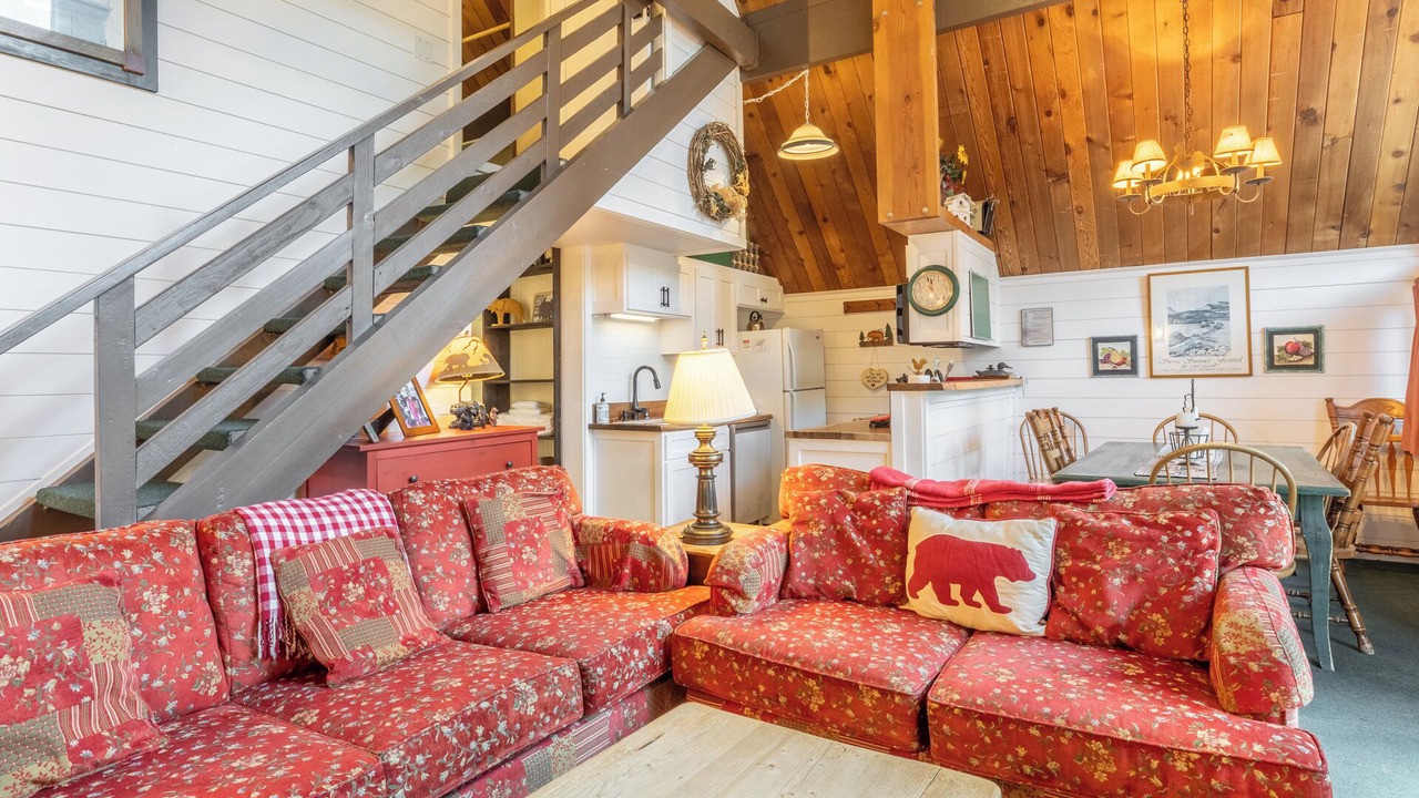 Photo of Bedroom in Mammoth Lakes