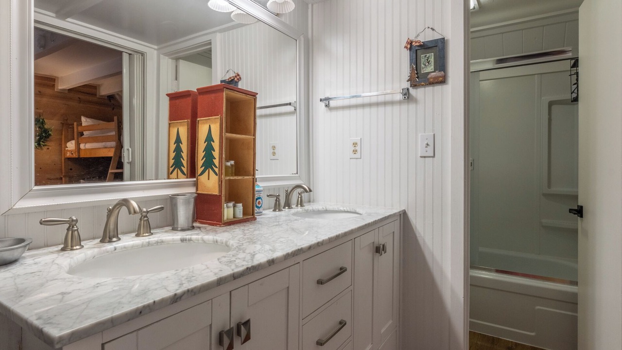 Photo of Bathroom in Mammoth Lakes