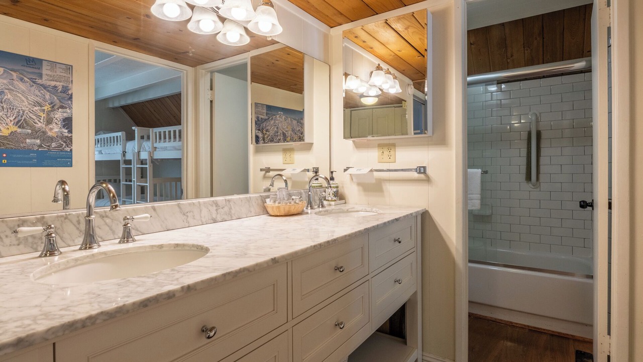 Photo of Bathroom in Mammoth Lakes