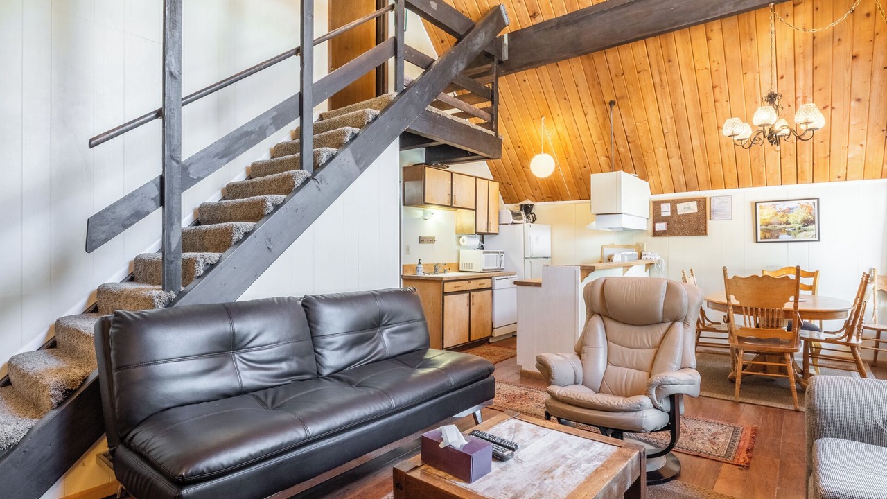 Photo of Bedroom in Mammoth Lakes