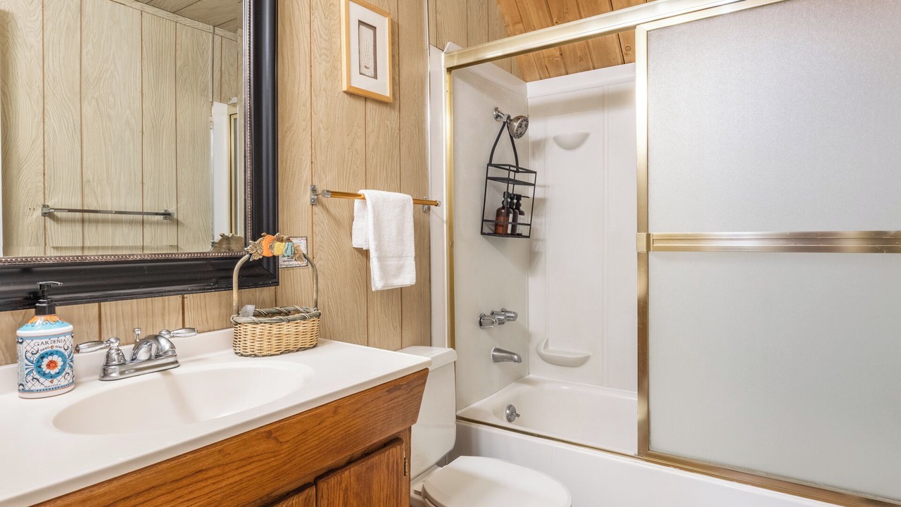 Photo of Bathroom in Mammoth Lakes