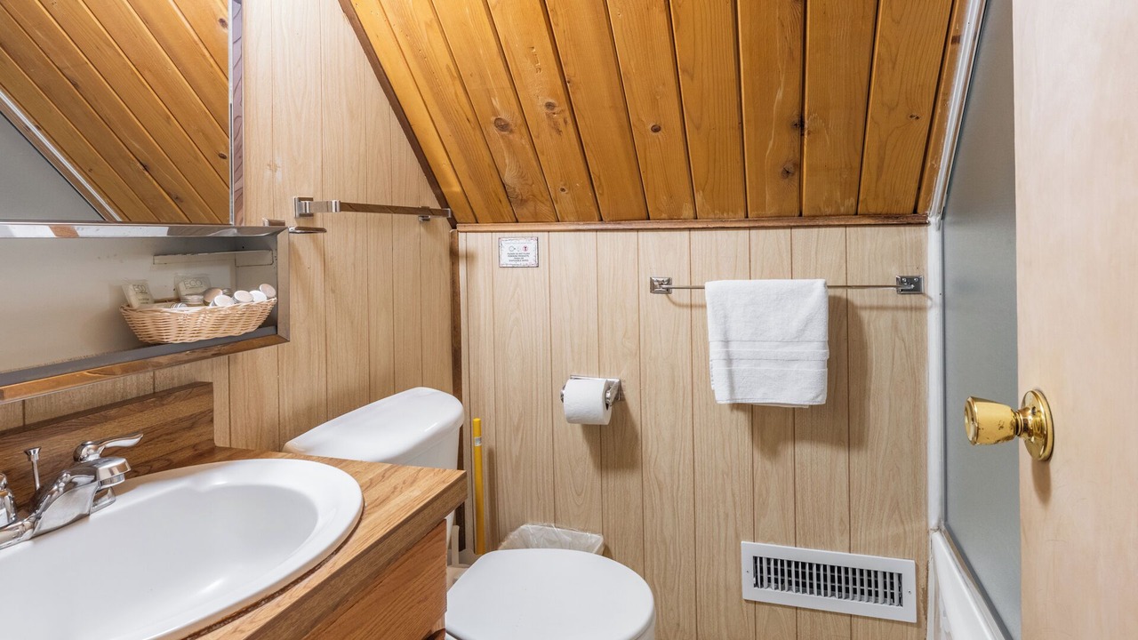 Photo of Bathroom in Mammoth Lakes