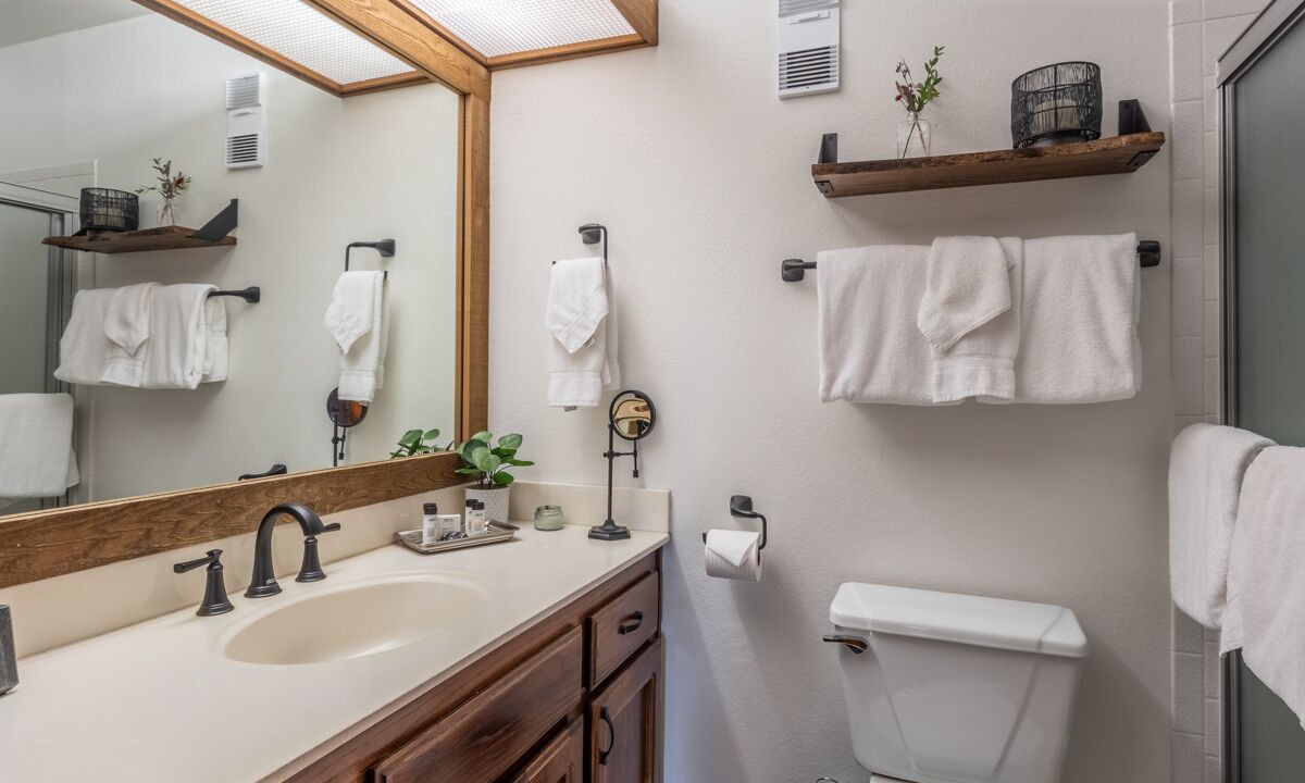 Photo of Bathroom in Mammoth Lakes
