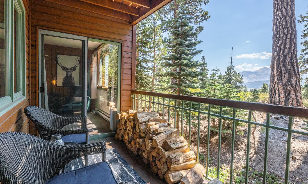 Photo of Patio Balcony in Mammoth Lakes