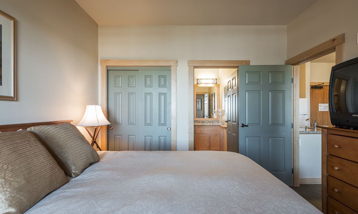 Photo of Bedroom in Mammoth Lakes