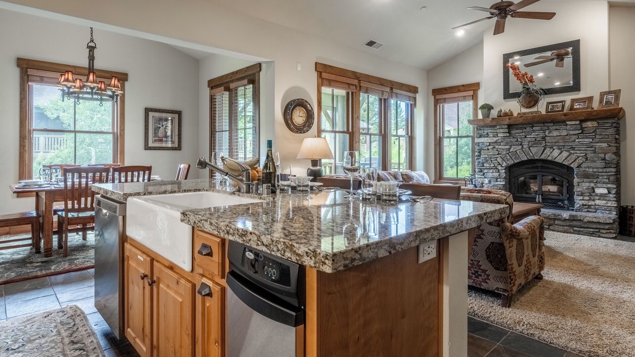 Photo of Livingroom in Mammoth Lakes