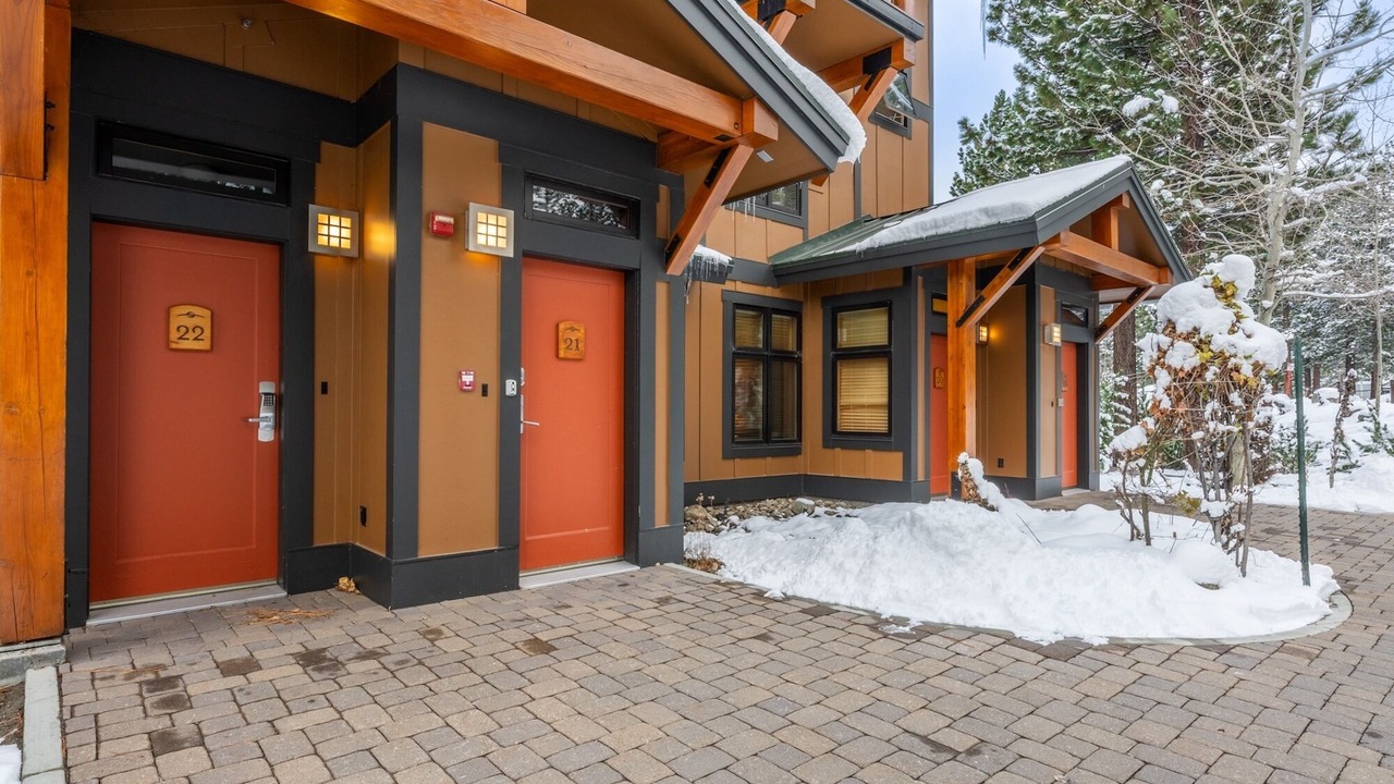 Photo of Outdoor in Mammoth Lakes
