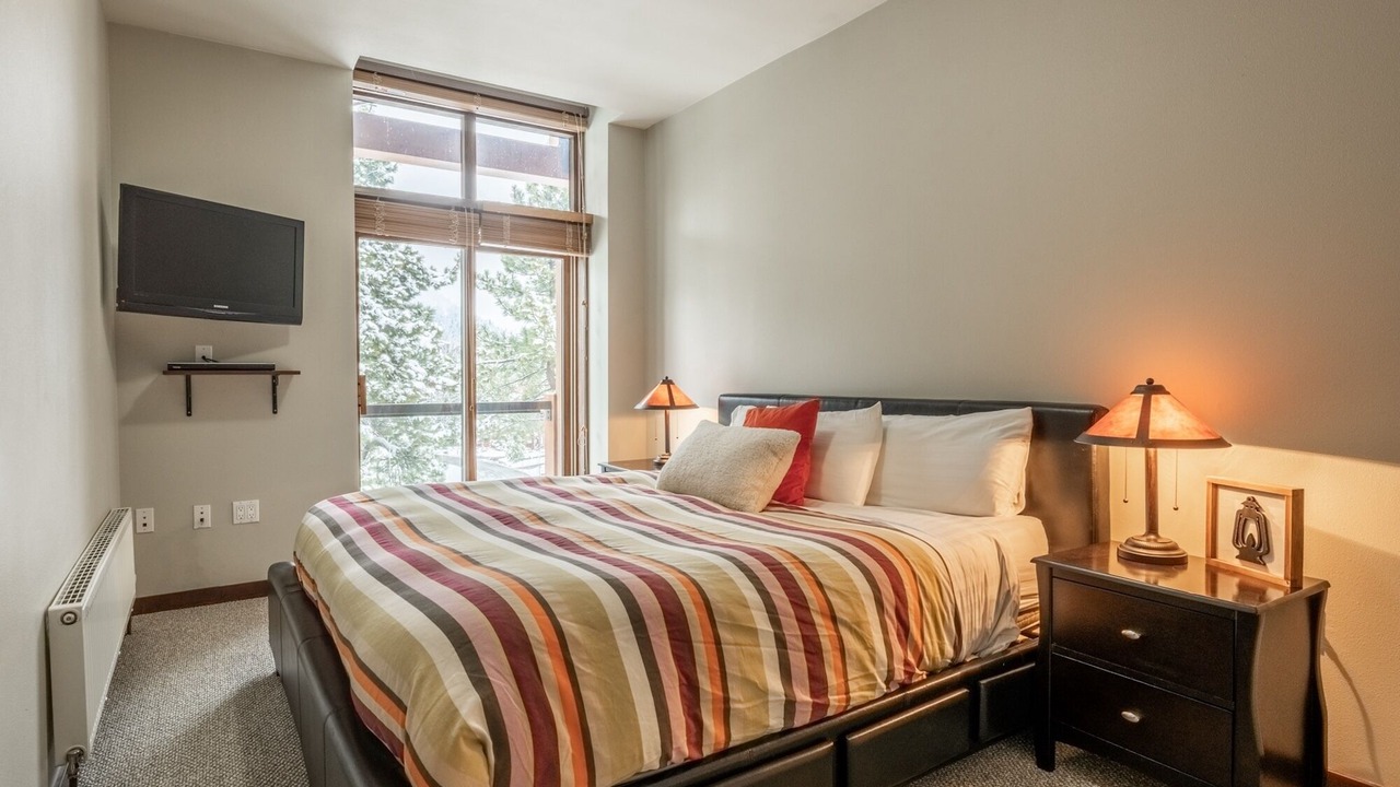 Photo of Bedroom in Mammoth Lakes