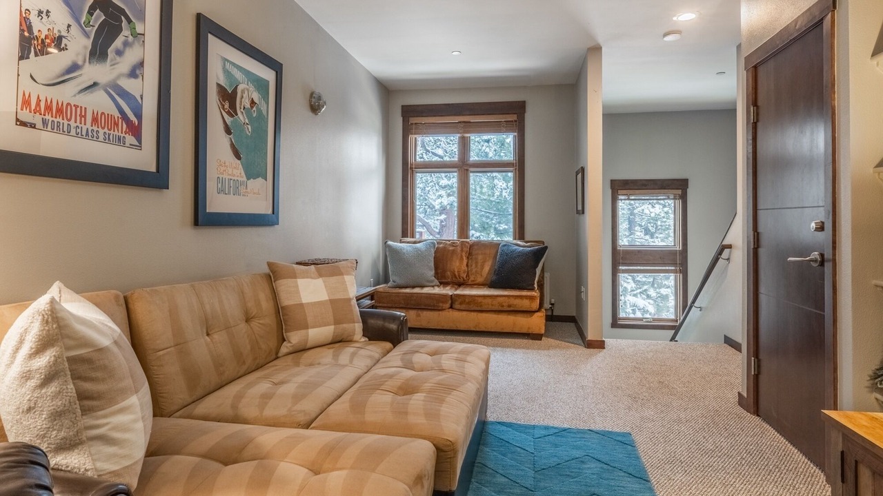 Photo of Livingroom in Mammoth Lakes