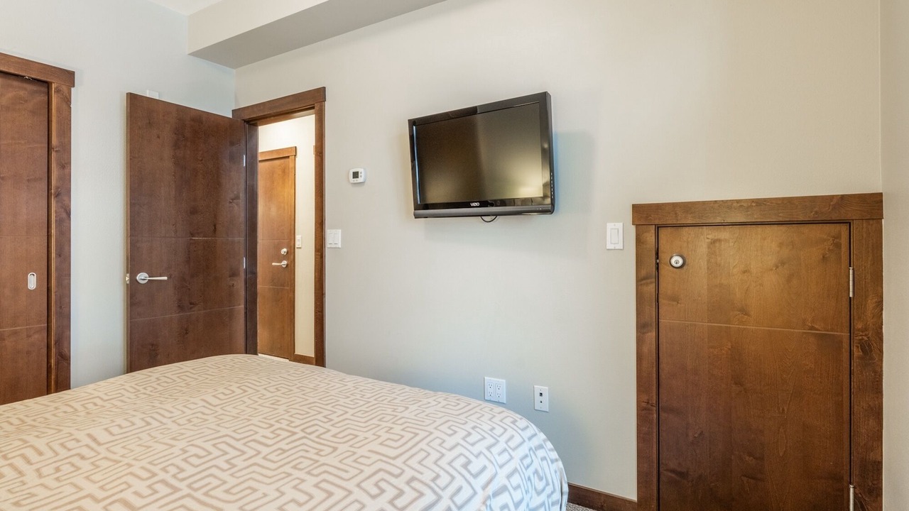 Photo of Bedroom in Mammoth Lakes