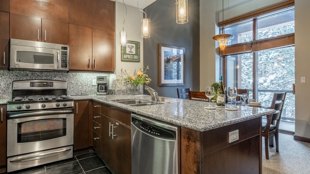 Photo of Kitchen in Mammoth Lakes