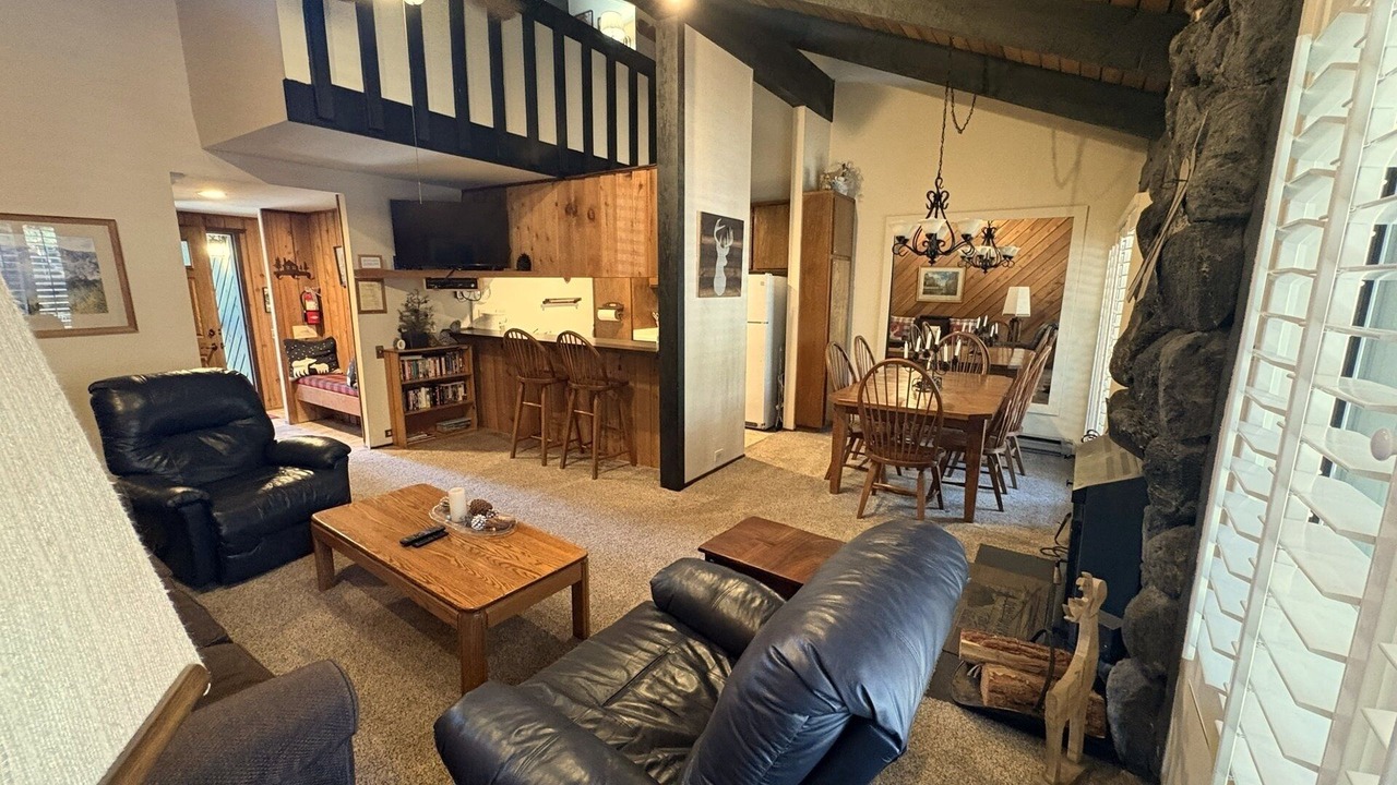 Photo of Bedroom in Mammoth Lakes