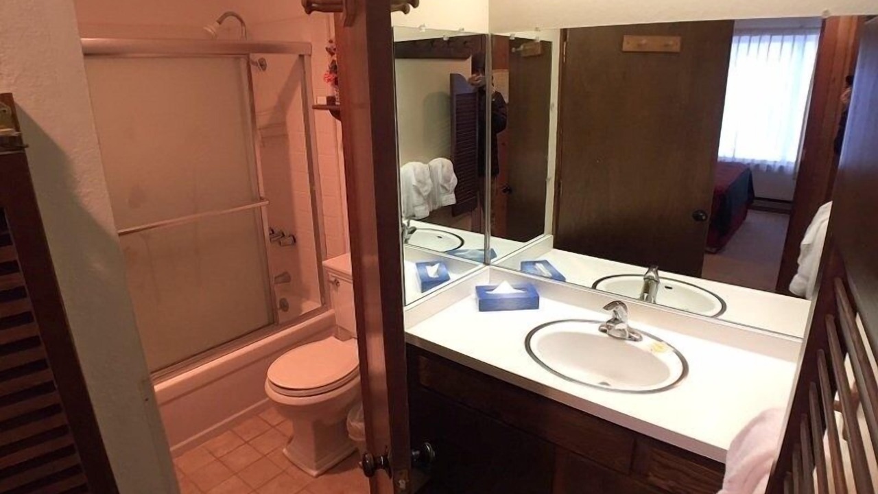 Photo of Bathroom in Mammoth Lakes