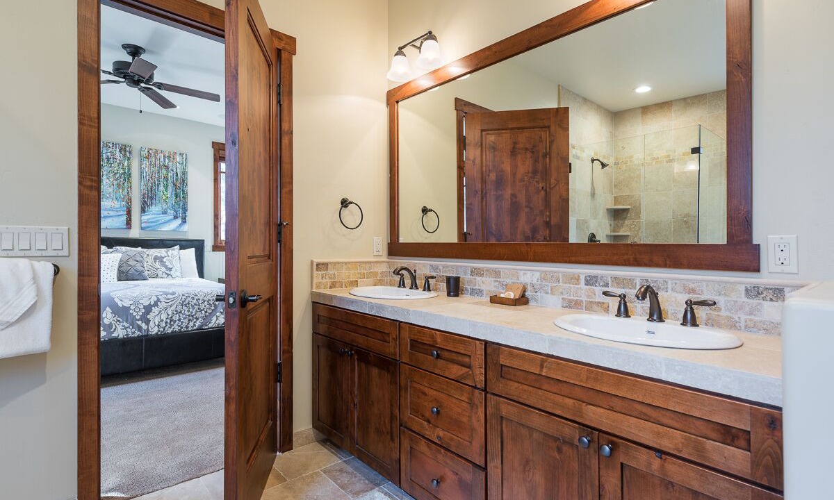 Photo of Bathroom in Stonegate
