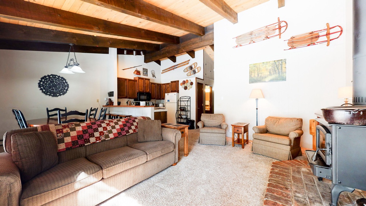 Photo of Livingroom in Mammoth Lakes