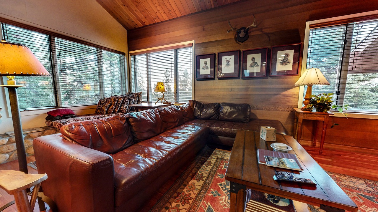 Photo of Livingroom in Mammoth Lakes