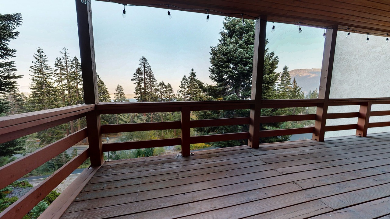 Photo of Outdoor in Mammoth Lakes