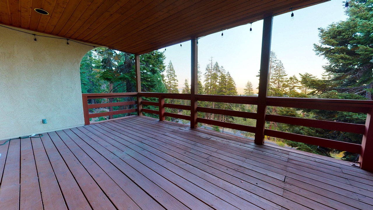 Photo of Patio Balcony in Mammoth Lakes