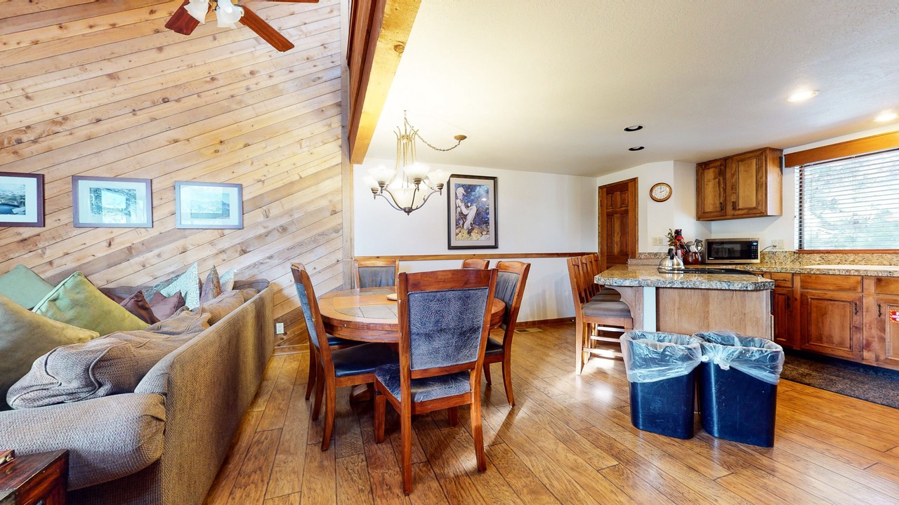 Photo of Kitchen in Mammoth Lakes