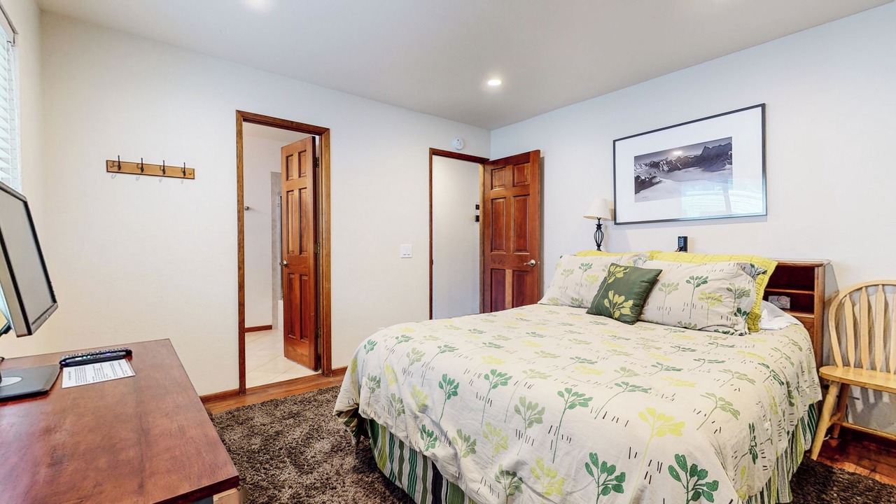 Photo of Bedroom in Mammoth Lakes