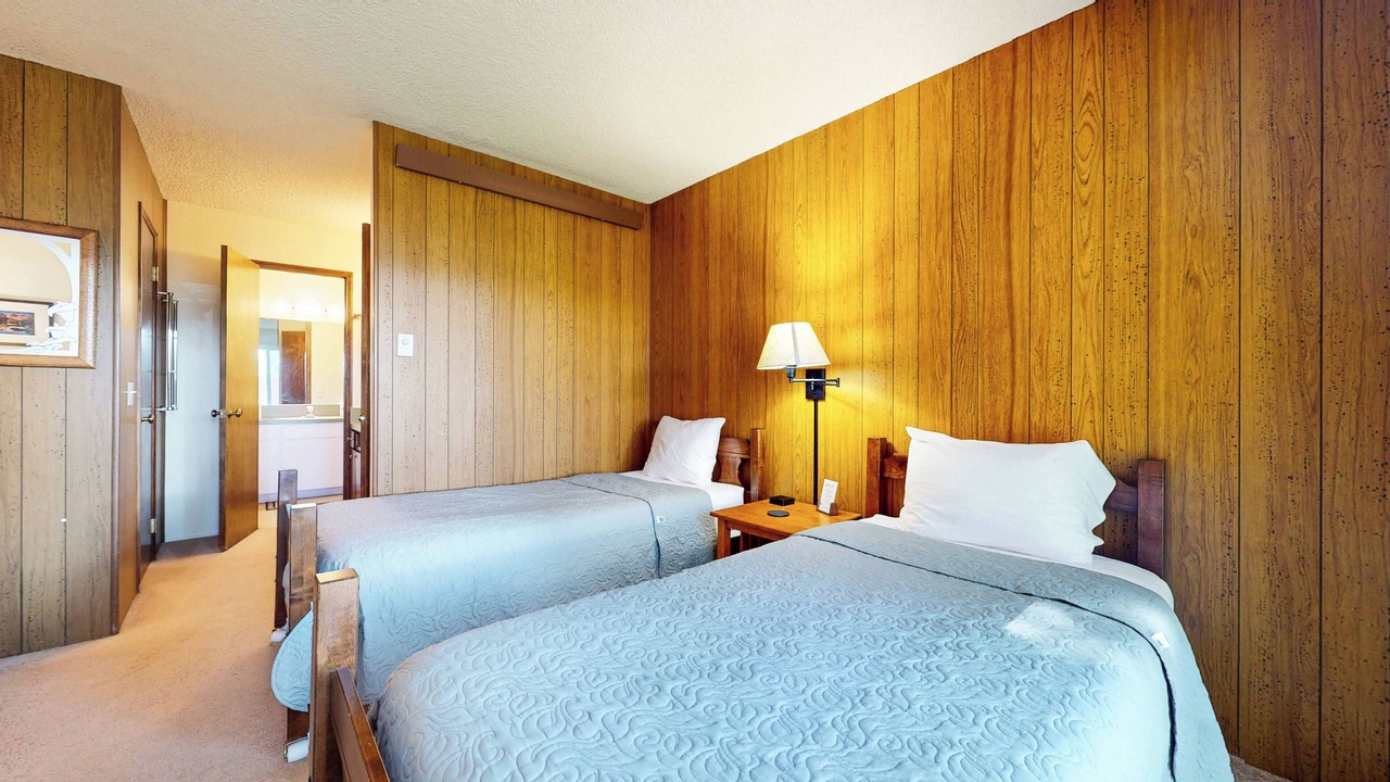 Photo of Bedroom in Mammoth Lakes