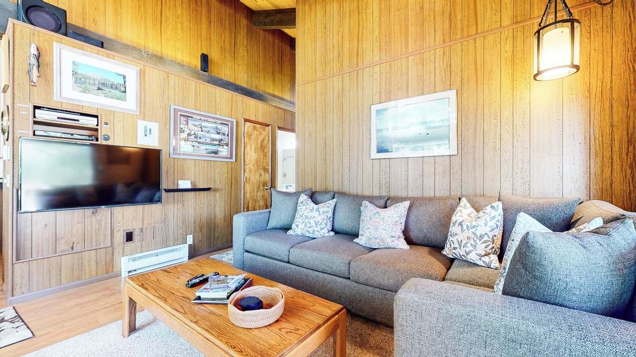 Photo of Livingroom in Mammoth Lakes