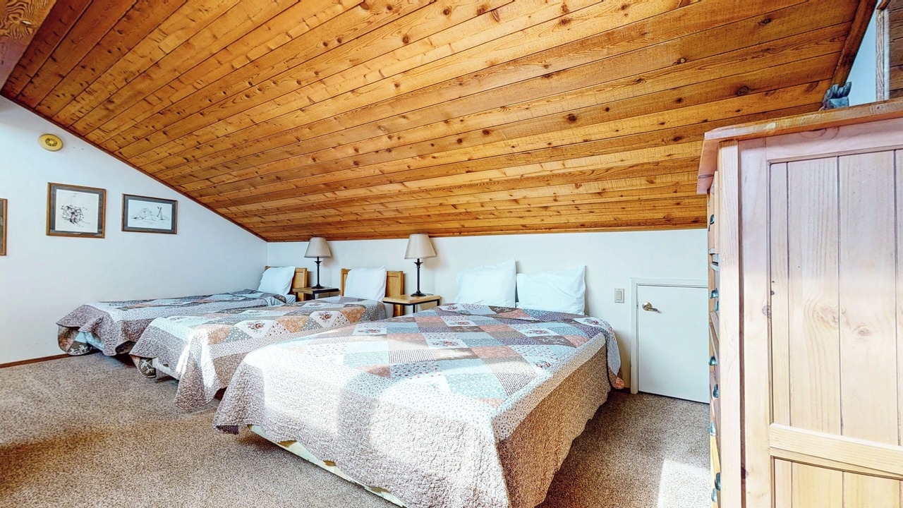 Photo of Bedroom in Mammoth Lakes