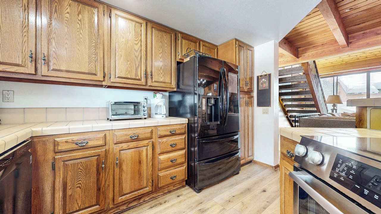 Photo of Kitchen in Mammoth Lakes