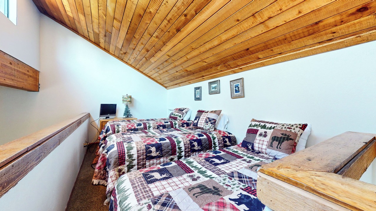 Photo of Bedroom in Mammoth Lakes