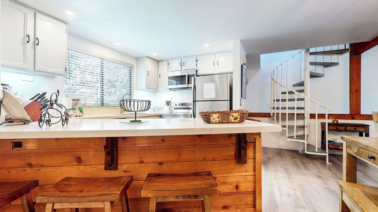 Photo of Kitchen in Mammoth Lakes