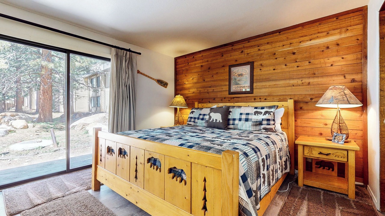 Photo of Bedroom in Mammoth Lakes