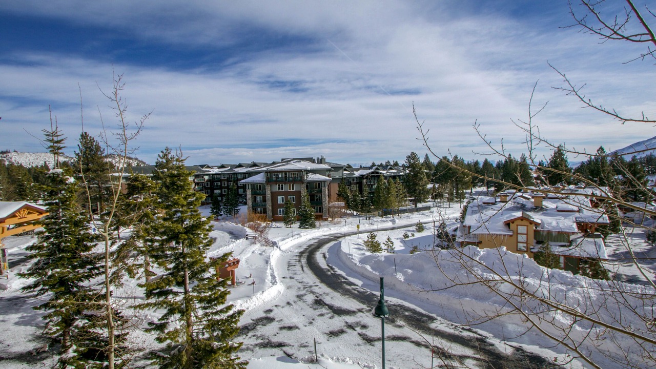 Photo of Patio Balcony in Mammoth Lakes