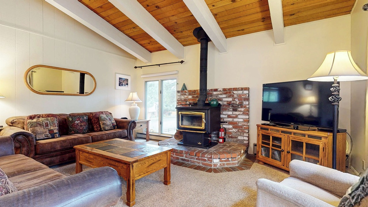 Photo of Livingroom in Mammoth Lakes