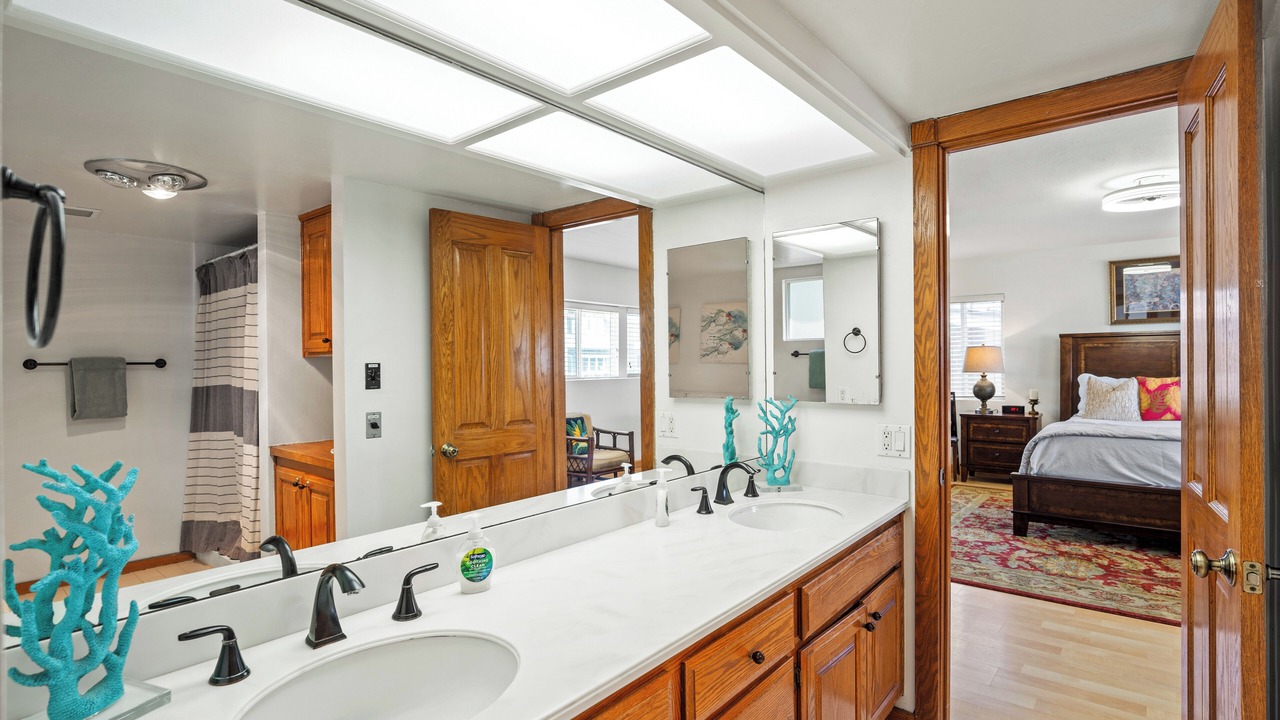 Photo of Bathroom in Hollywood Beach