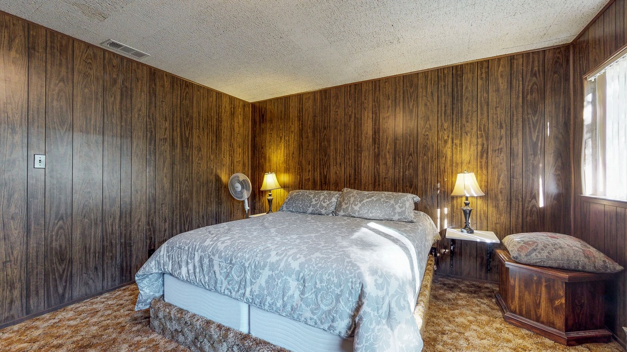 Photo of Bedroom in Sierra Cedars