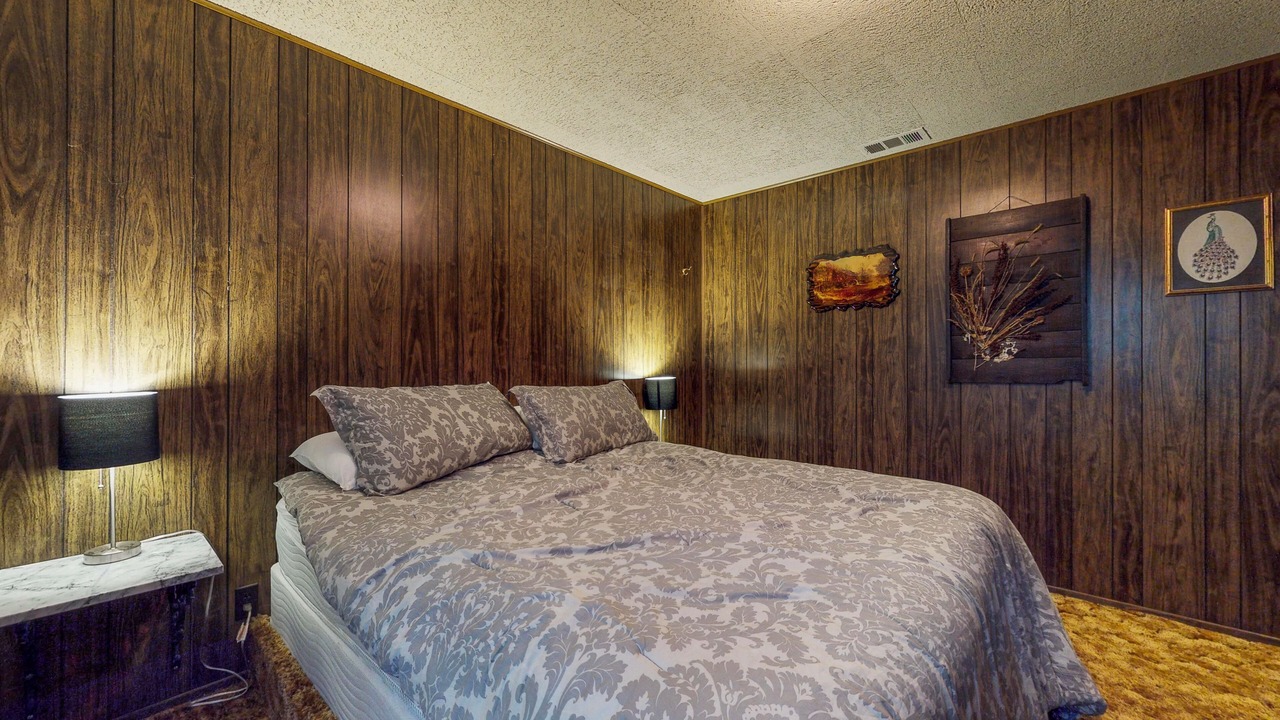 Photo of Bedroom in Sierra Cedars