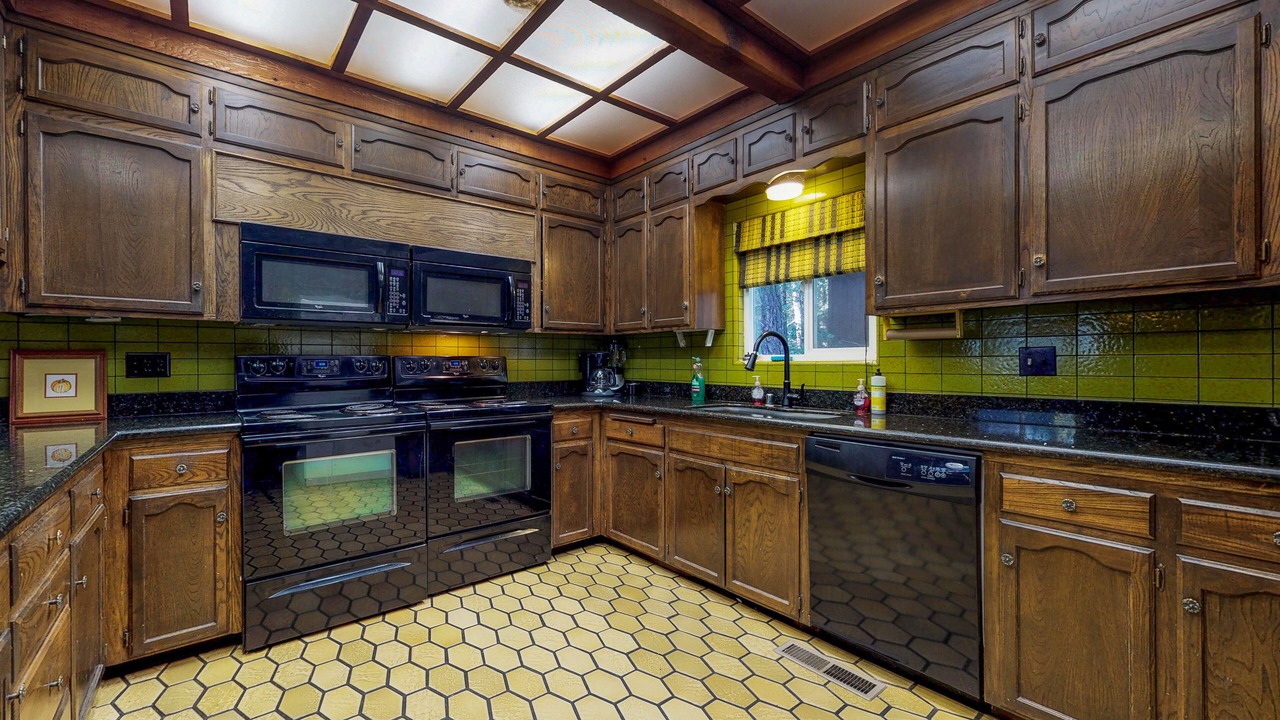 Photo of Kitchen in Sierra Cedars