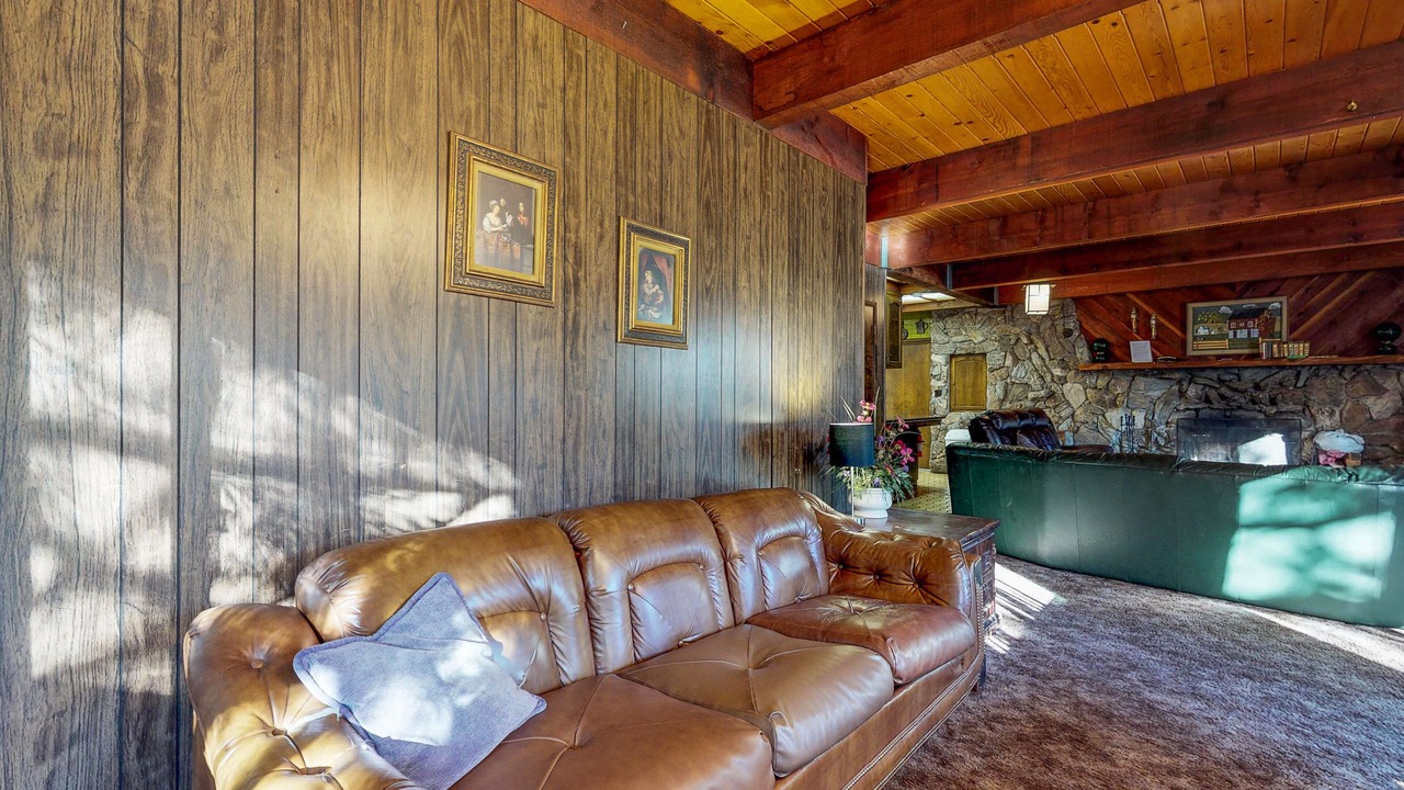 Photo of Livingroom in Sierra Cedars