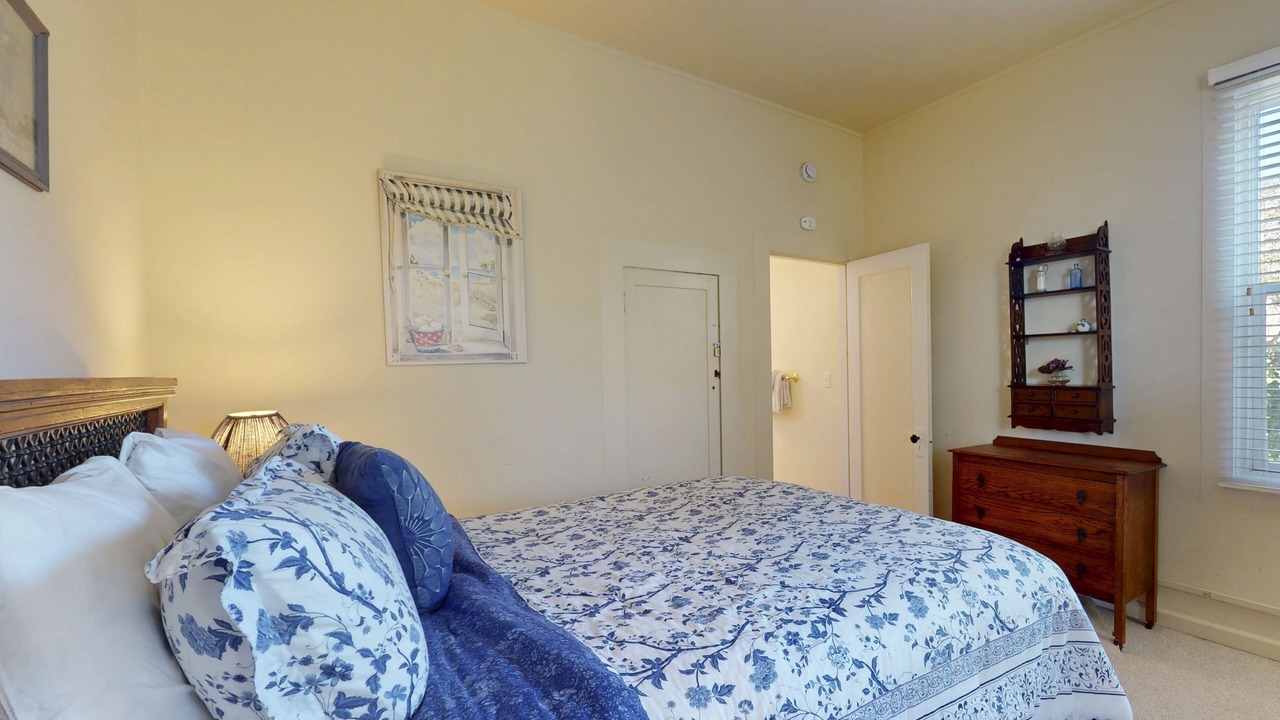 Photo of Bedroom in Elk