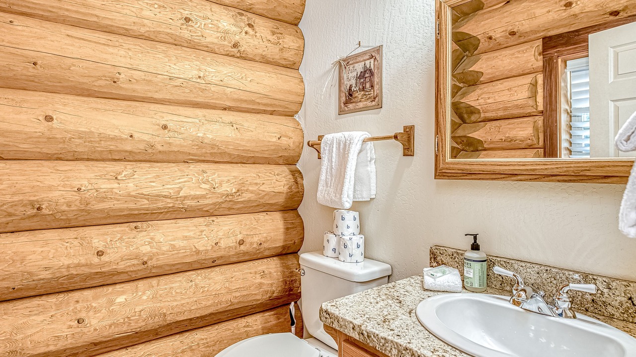 Photo of Bathroom in Lakeshore