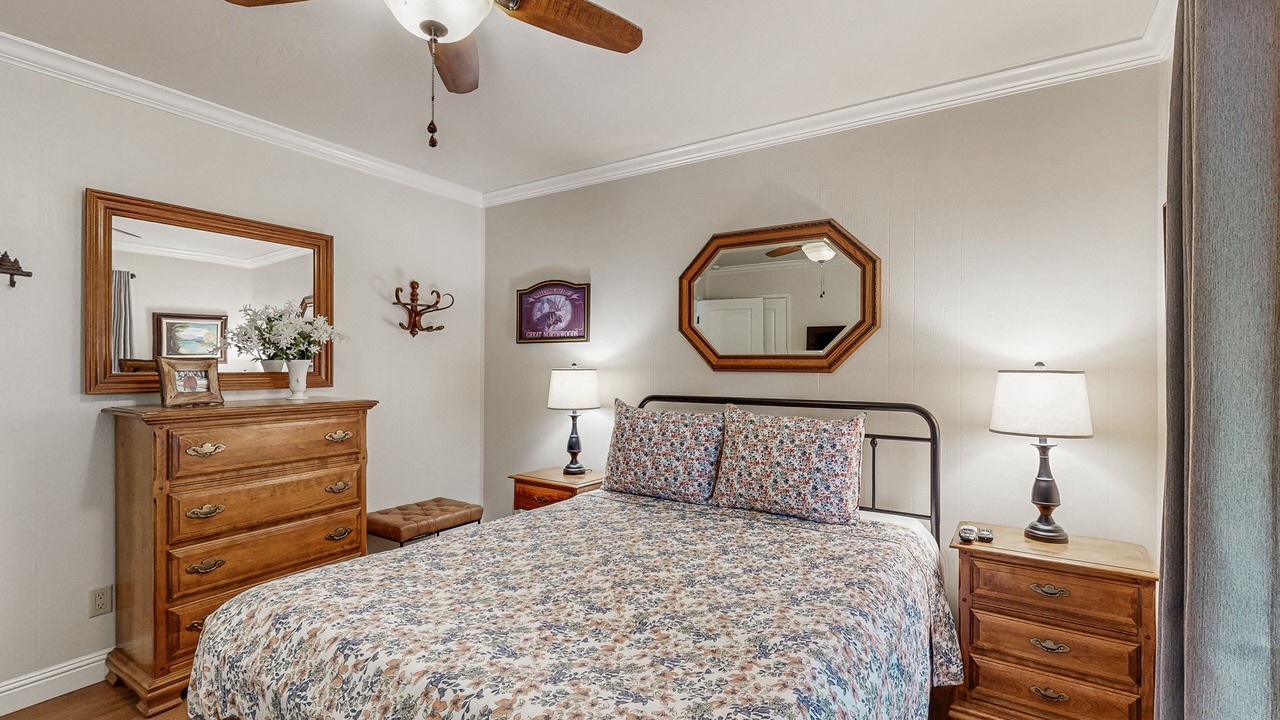 Photo of Bedroom in Sierra Cedars
